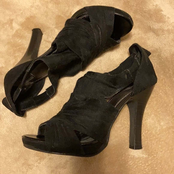 Black sandals size 6 - Picture 3 of 10